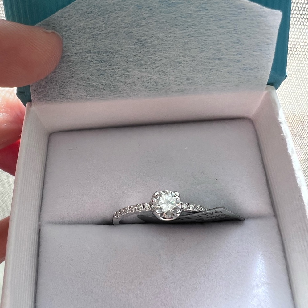 925 Sterling Silver Moissanite Ring
